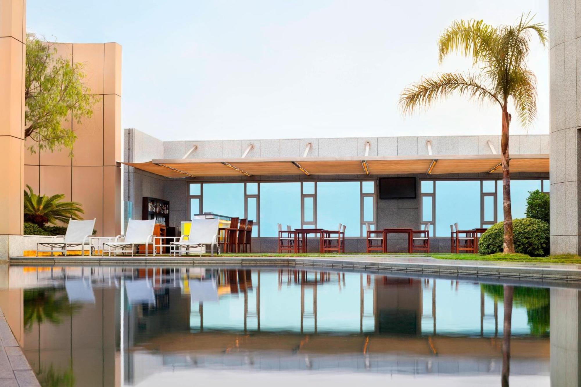 Four Points By Sheraton Le Verdun Beirute Exterior foto