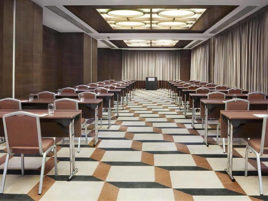 Four Points By Sheraton Le Verdun Beirute Exterior foto